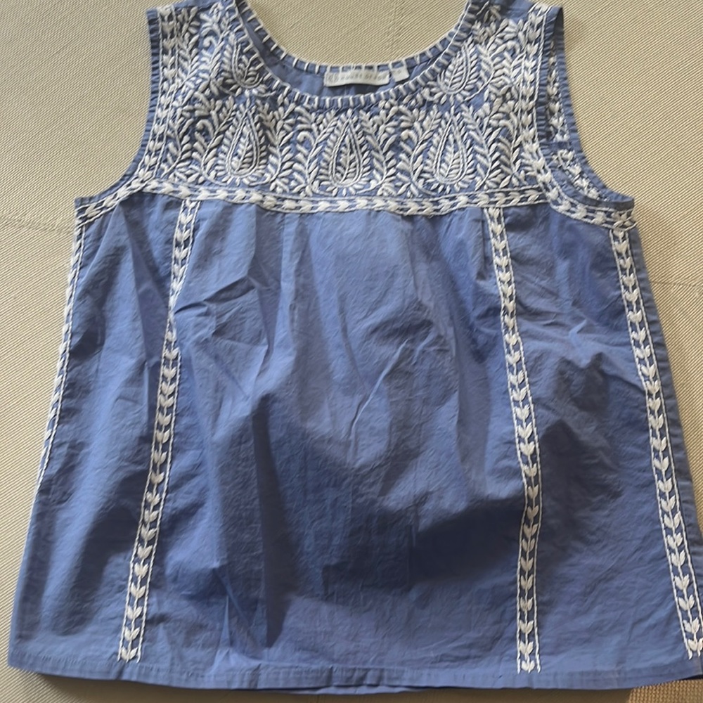 Small sleeveless top